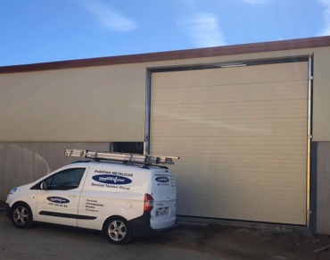 Mantenimientos de puertas y cerramientos|
