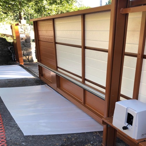 Puertas correderas residenciales|Alegría - Madrid